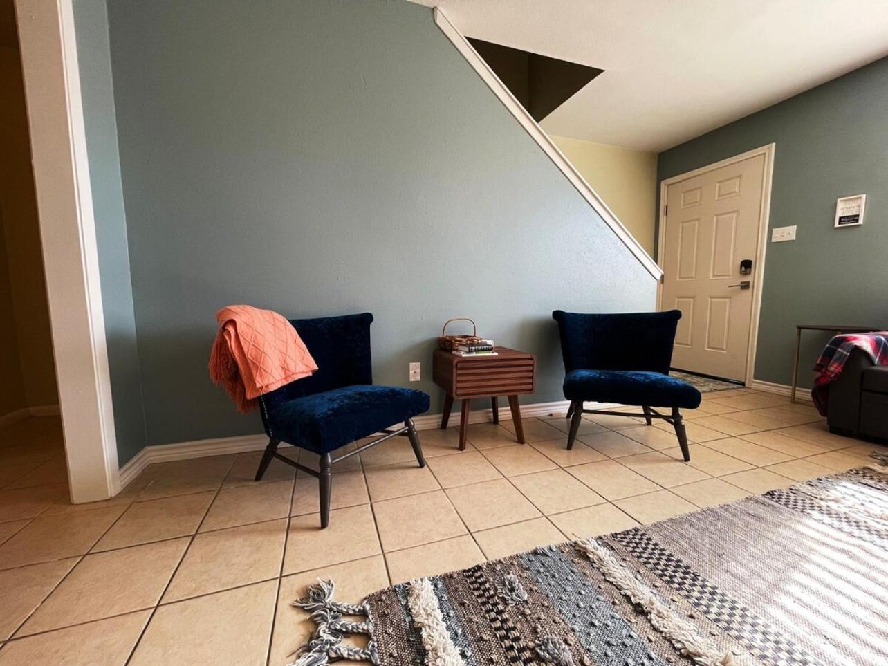 Brilliant & Beautiful Bnb Apartment! B محطة كوليج المظهر الخارجي الصورة